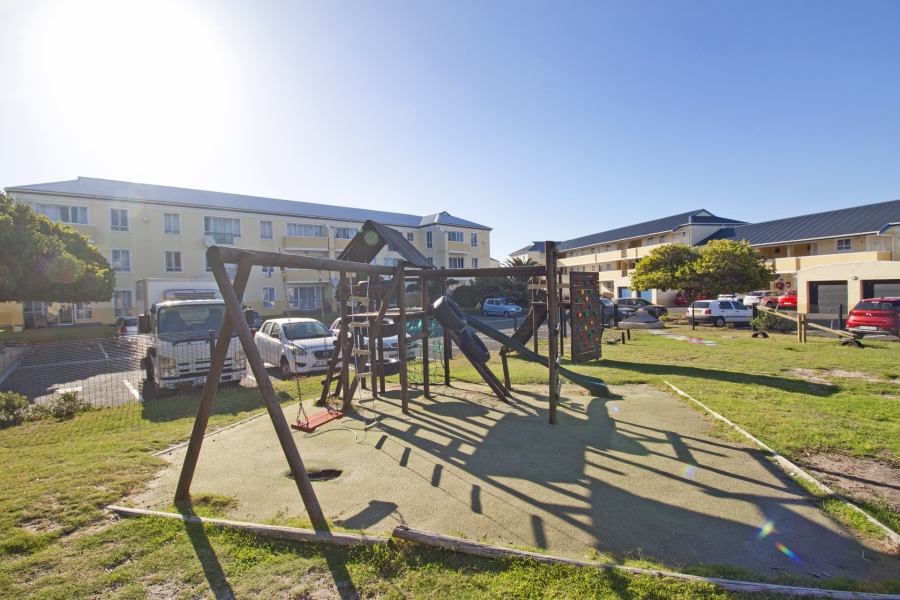 2 Bedroom Property for Sale in Sunnydale Western Cape